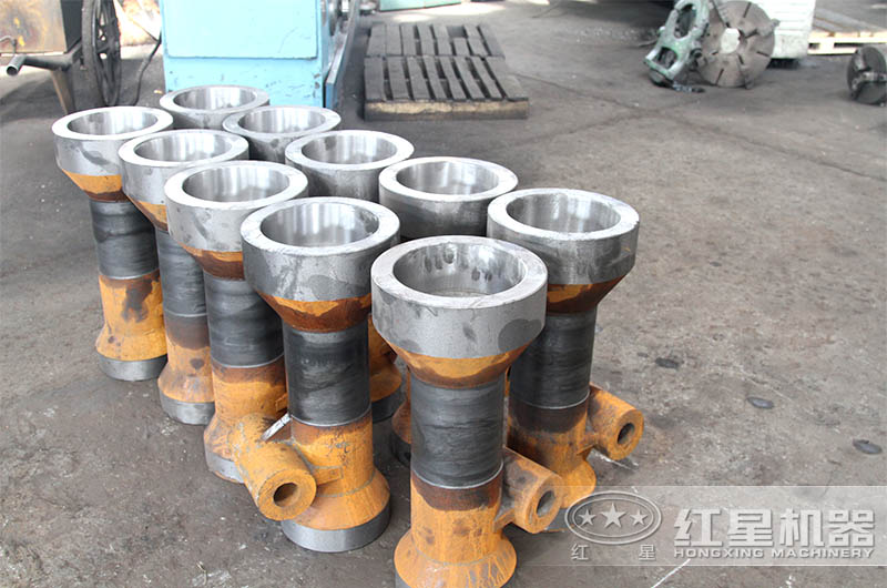 雷蒙磨粉機(jī)的零部件-磨輥 雷蒙磨粉機(jī)的零部件-磨輥