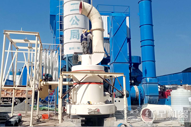 雷蒙磨粉機(jī)現(xiàn)場(chǎng) 雷蒙磨粉機(jī)現(xiàn)場(chǎng)